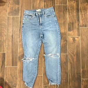 Women’s High rise boyfriend jeans
